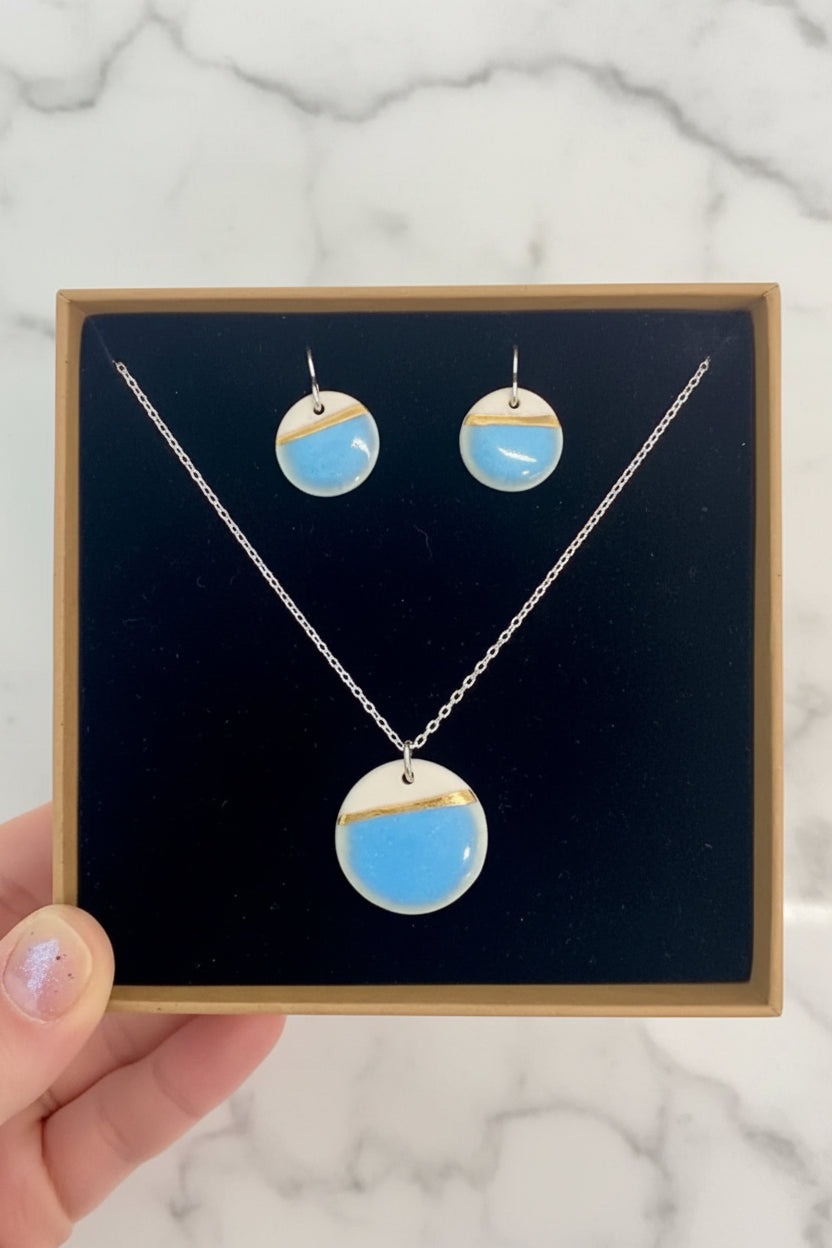 Sea Breeze Disc Necklace with 24ct Gold Detailing