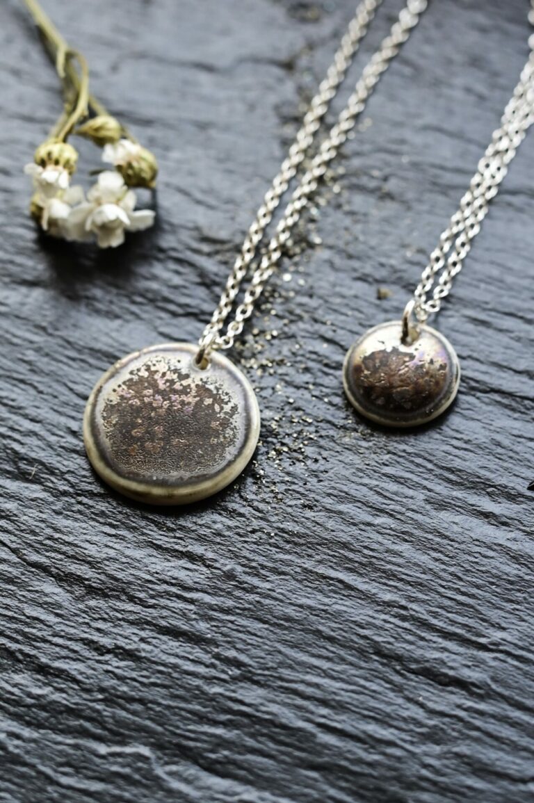 Metallic Glaze Disc Necklace