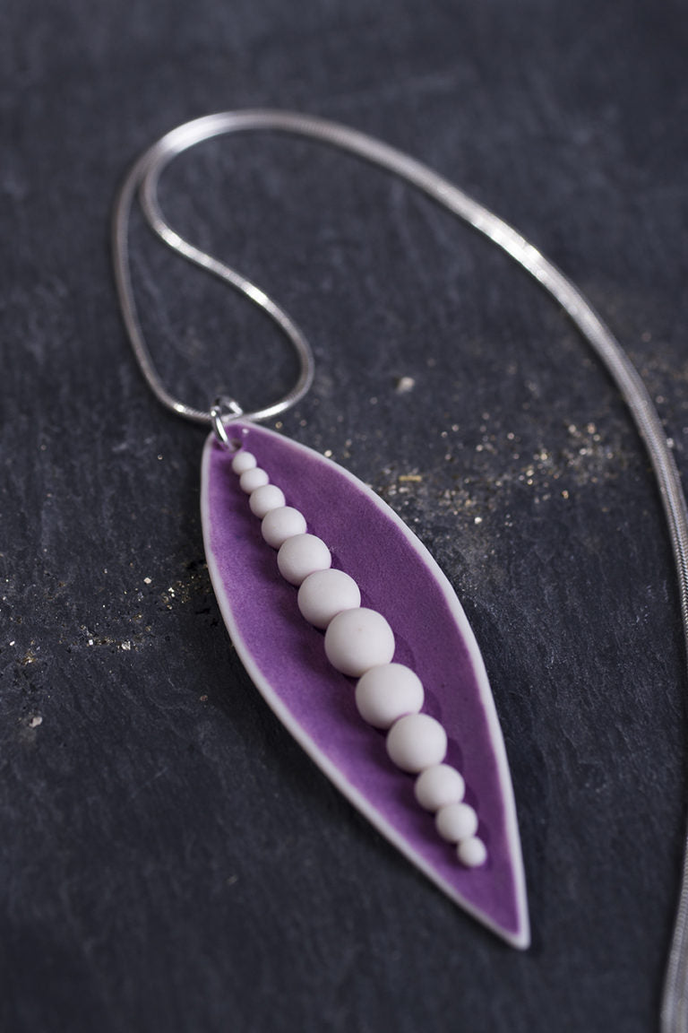 Small Pea Pod Necklace