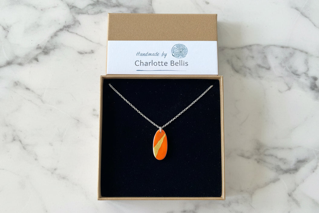 Oval Necklace with 24ct Gold Detailing