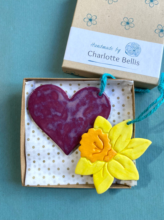 Daffodil and Heart Decoration