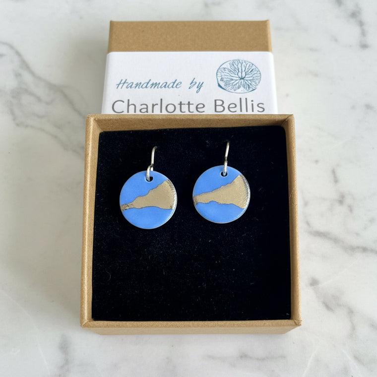 Disc Earring with Platinum Detailing