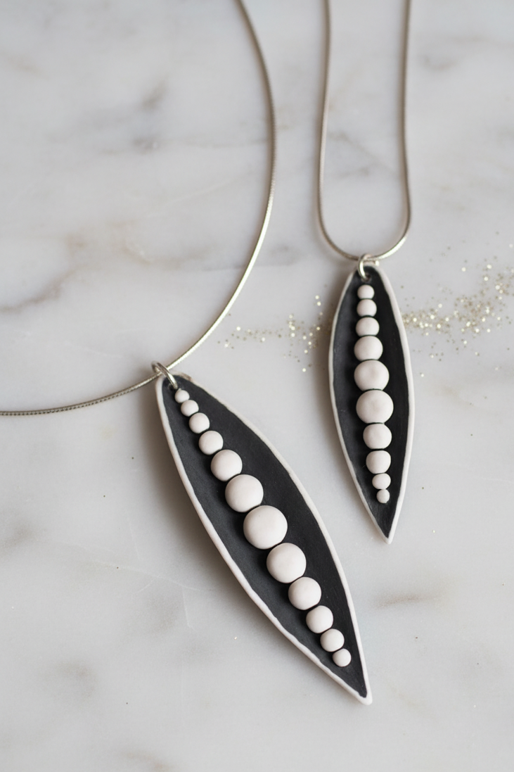 Pea Pod Necklace Large