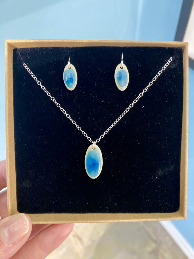 Ocean Glaze Oval Necklace - Small