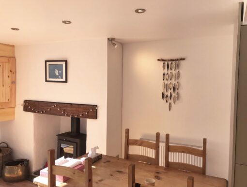 Porcelain Wall Hangings on Driftwood - Image 18