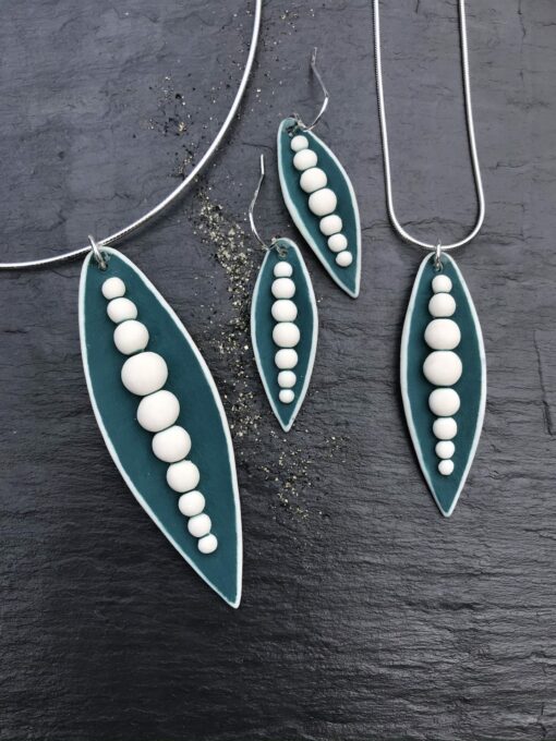 Small Pea Pod Earrings - Image 6