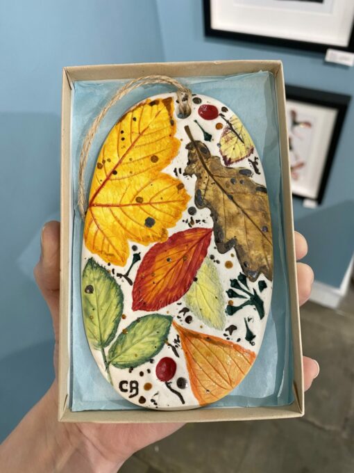 Autumn Leaves Porcelain Plaque with Hessian String - Image 2