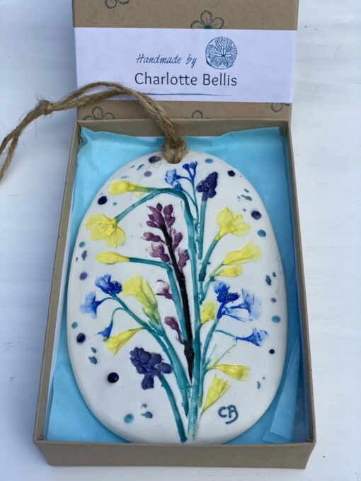 Spring Plaque with Hessian String - Image 2